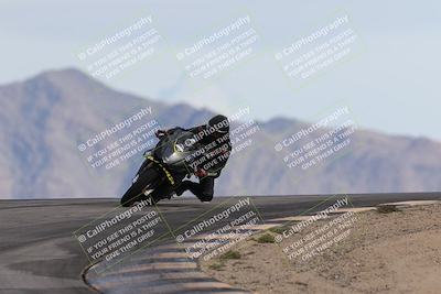 media/Nov-16-2025-Race Pace (Sun) [[8c5fa54630]]/Non Verified Riders (1st 20 Minutes)/6-Turn 12 (2pm)/